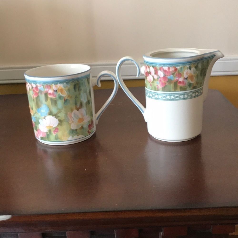 Mikasa cup with creamer!